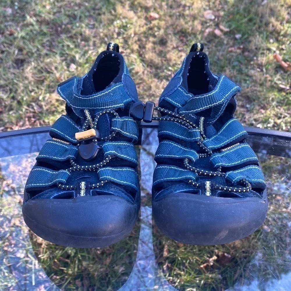 Keen Pin On Cute Orthopedic Shoes Waterproof unisex blue